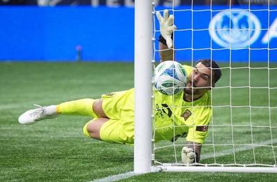 Whitecaps use late goal to defeat Valour FC, advance to Canadian Championship semis