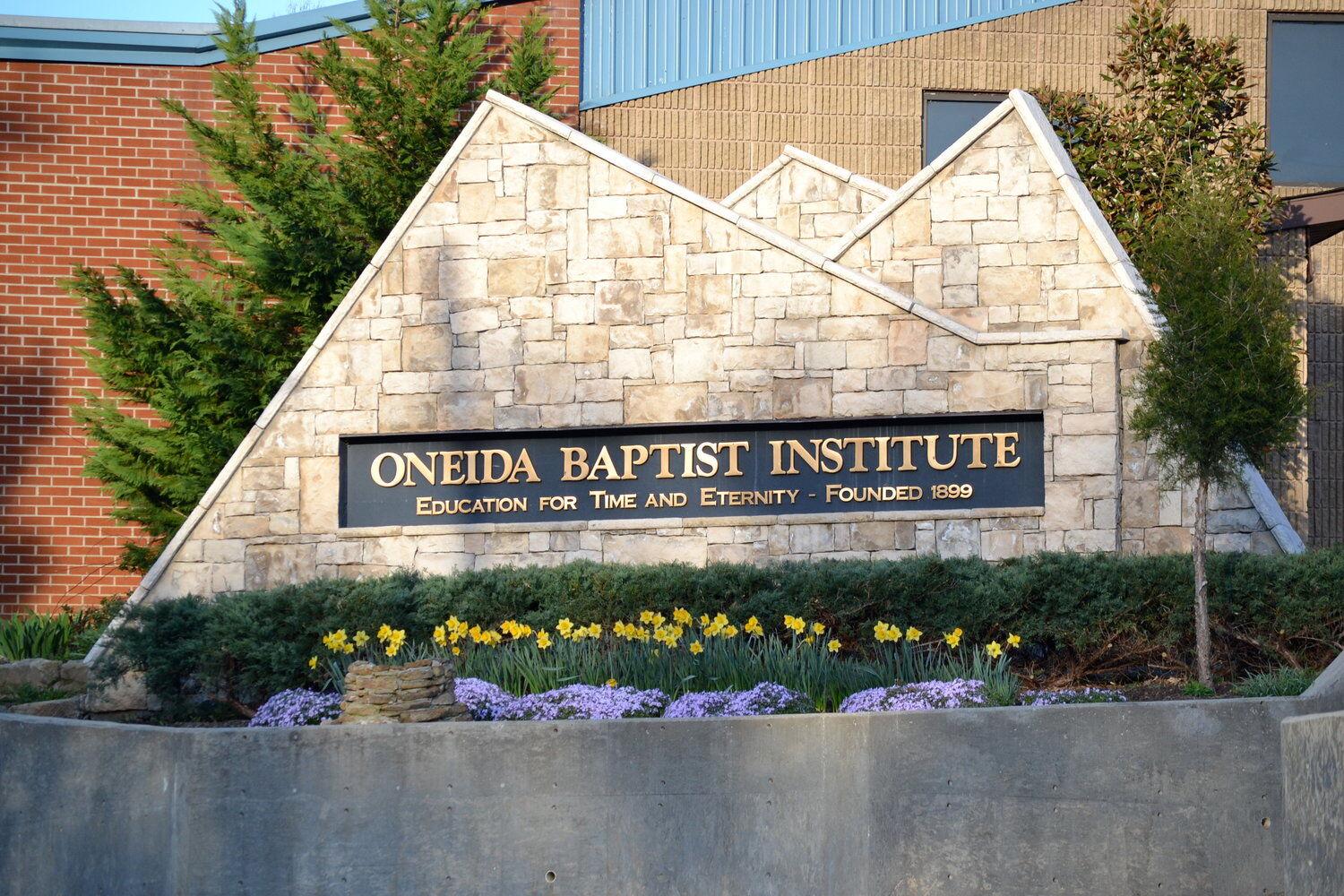ONEIDA BAPTIST INSTITUTE Leaning on giants of faith Chester and Mai