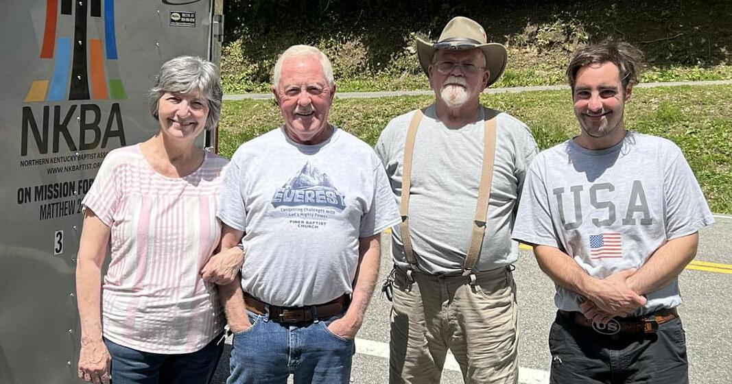 Northern Kentucky couple bringing hope to hard-hit Hindman one truck load at a time - Vimarsana News