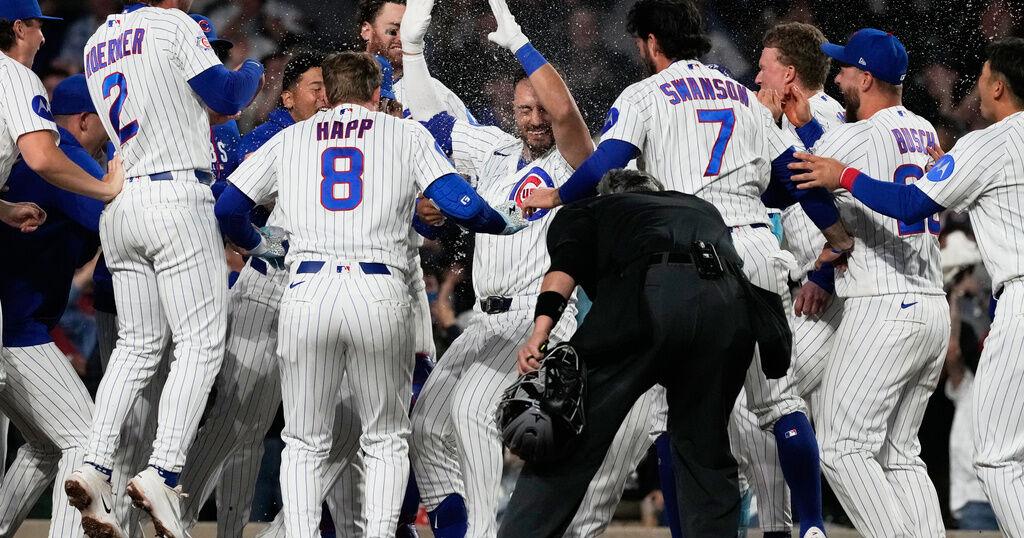Michael Conforto comes through in a pinch as streaking Cubs rally in 9th for 5-4 win over Reds