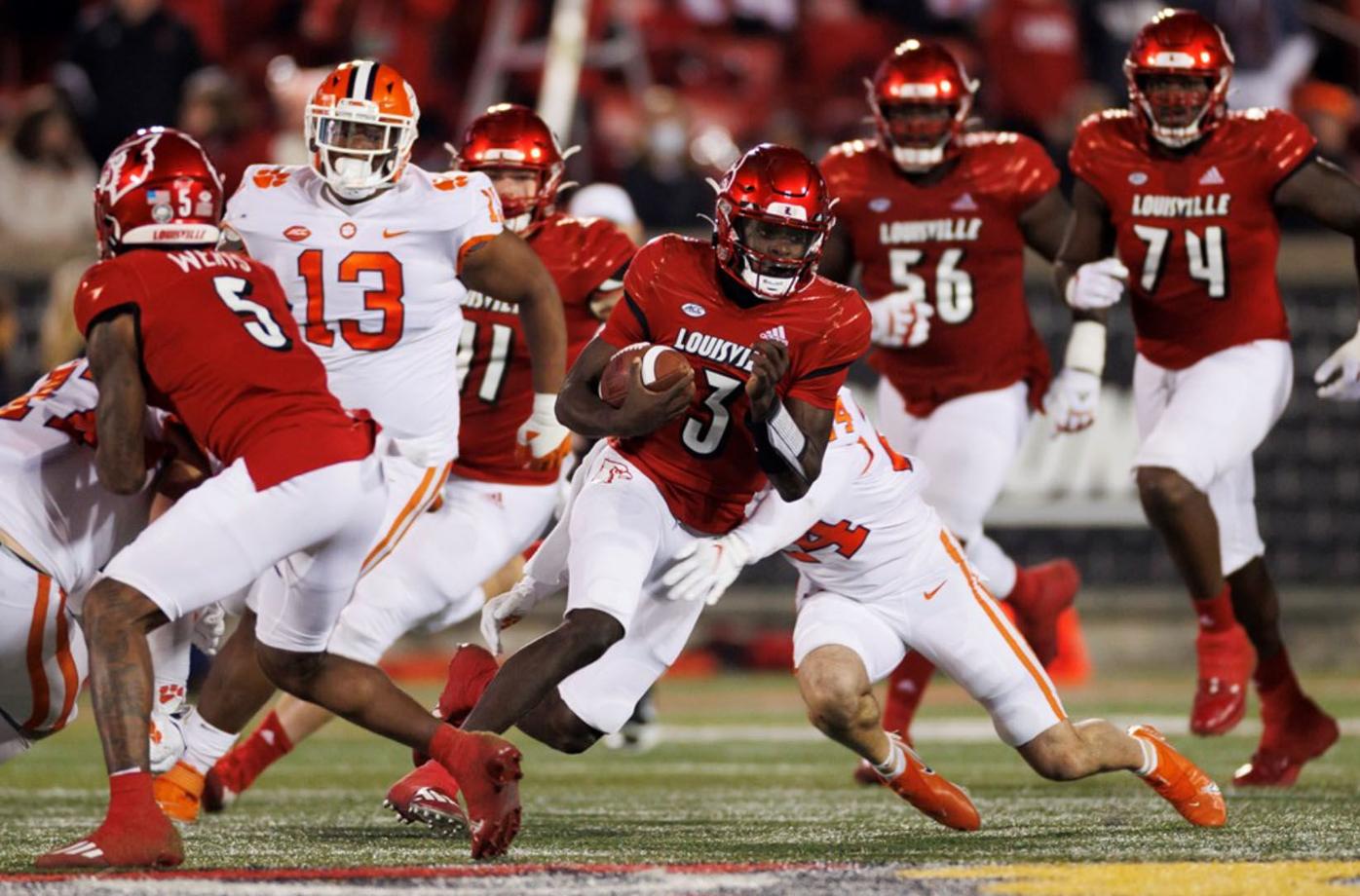 Jackson reflective as Louisville retires his No. 8 jersey