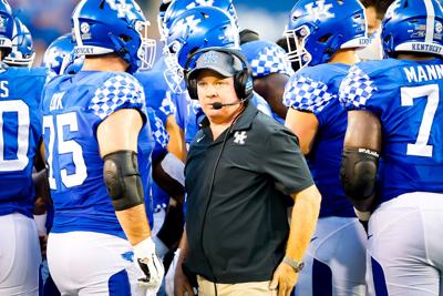 Stoops embraces challenge awaiting Cats in SEC opener at Florida ...