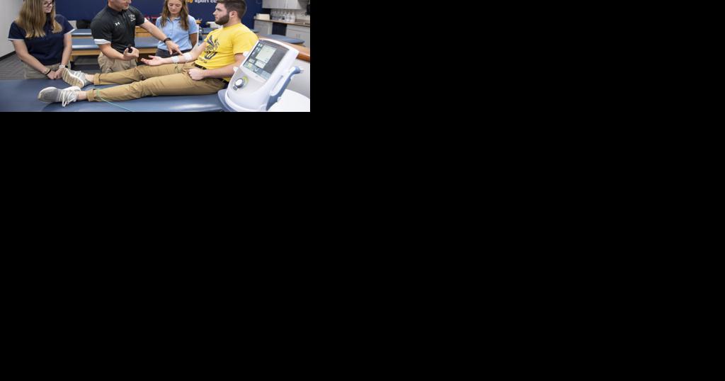 Role of athletic trainers spotlighted after saving player's life | Baptist Life - Vimarsana News