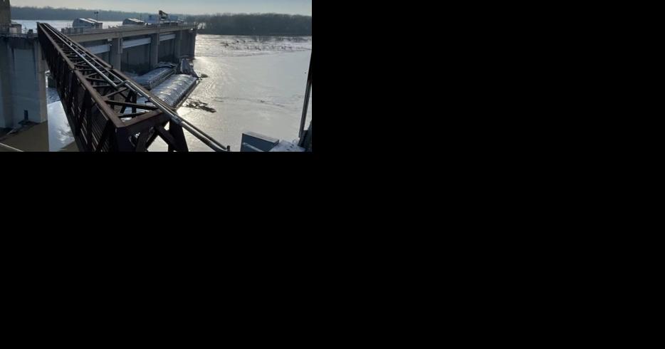 Barge bearing methanol wedged against bridge in Louisville one week after accident - Vimarsana News