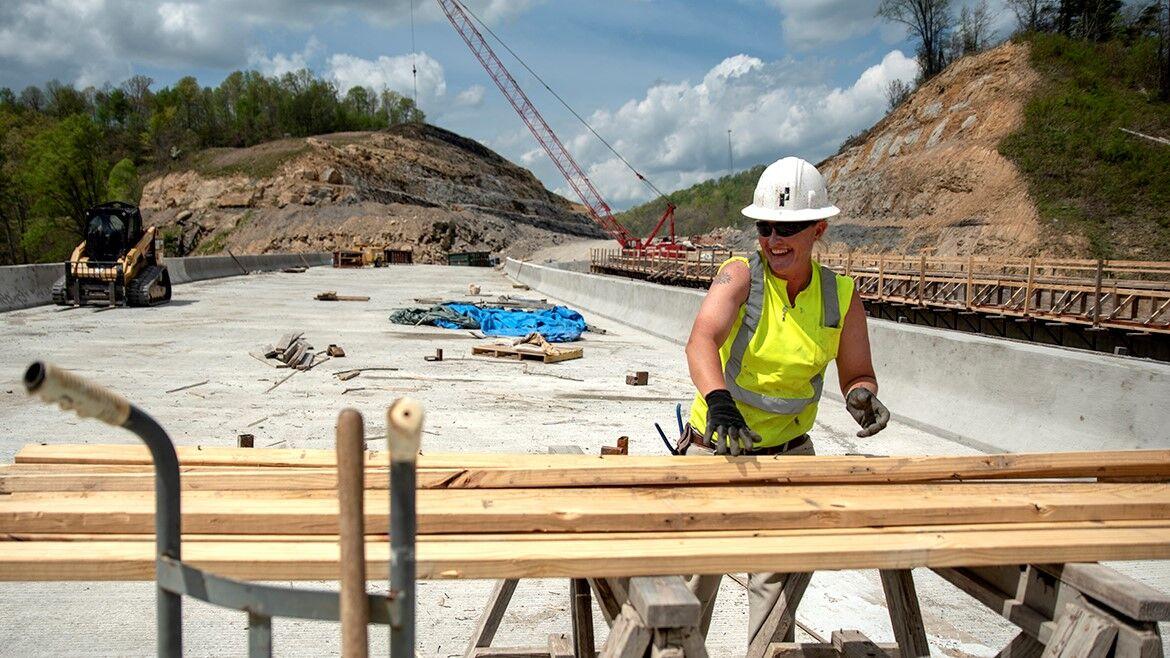 Federal help will push completion of Mountain Parkway project News