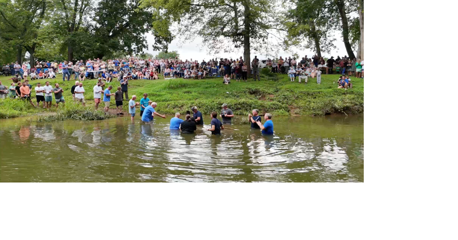 Woodburn Baptist celebrates 30 baptisms in Drakes Creek