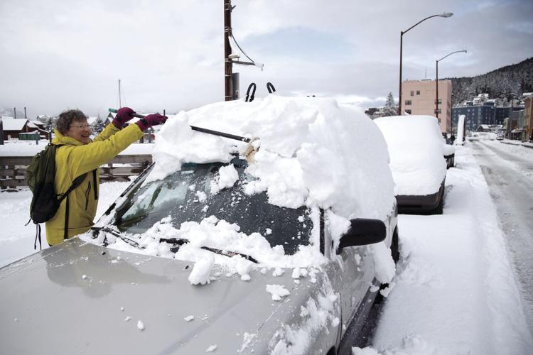 Another snowy day in Ketchikan Photos