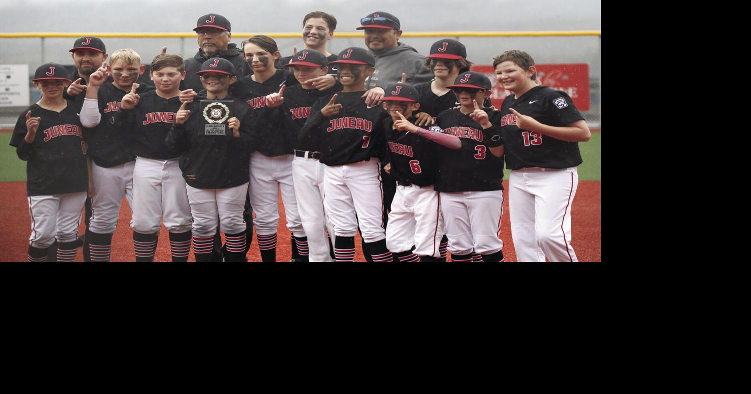 District 2 Little league Majors KTN v GCLL GCLL group photo Photos