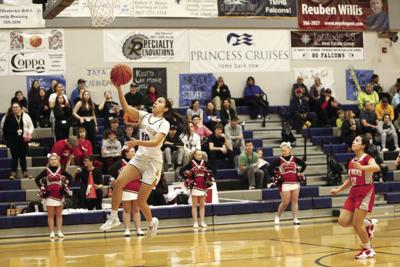 She shoots, she scores