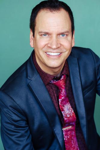 Under the bridge at Island Grill, comedy prevails | Features | keysnews.com