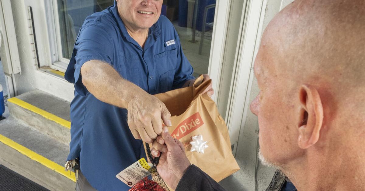 HOLIDAY HELPERS | Local News | keysnews.com