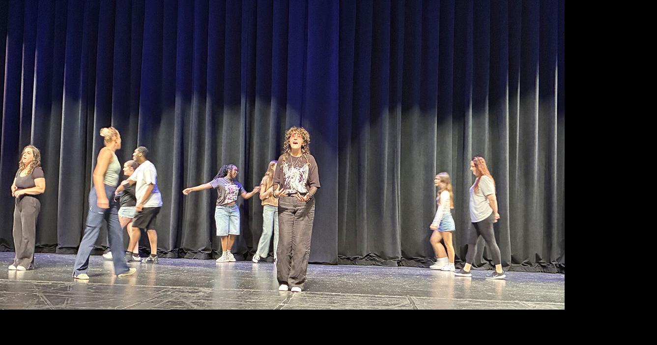 Cast of Dear Evan Hansen works on blocking first song as Zofchak directs   Jill Zima Borski photo 9-6-26 _8081.jpeg