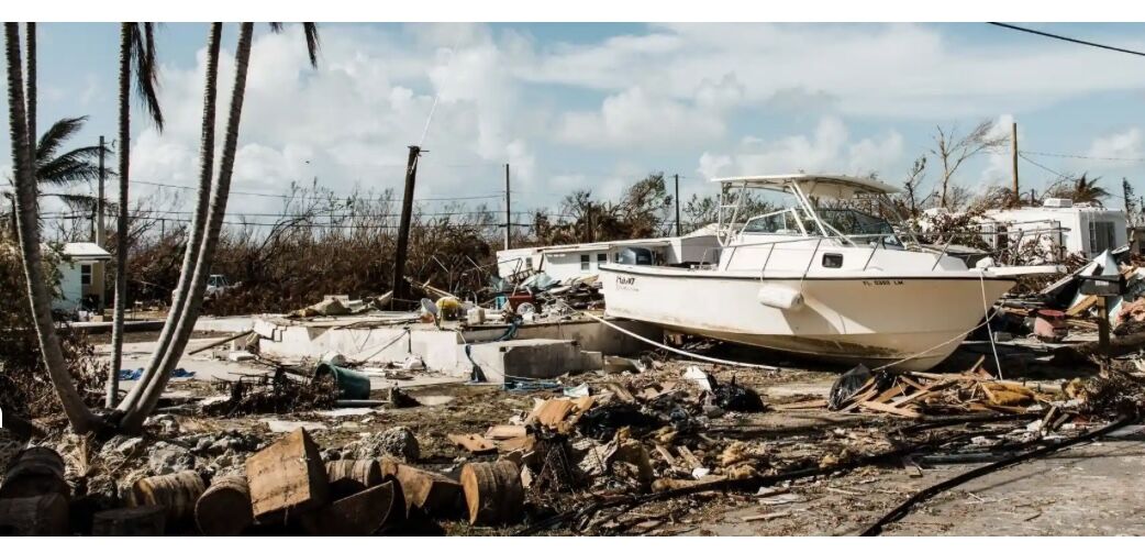 College explores hurricane science with Rizzo College explores hurricane science with Rizzo