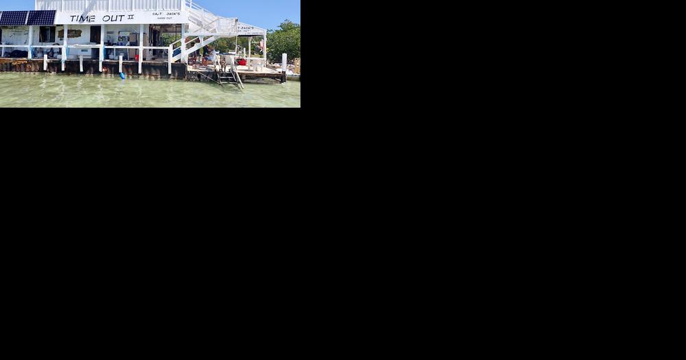 FWC moves on removing derelict vessel - Vimarsana News