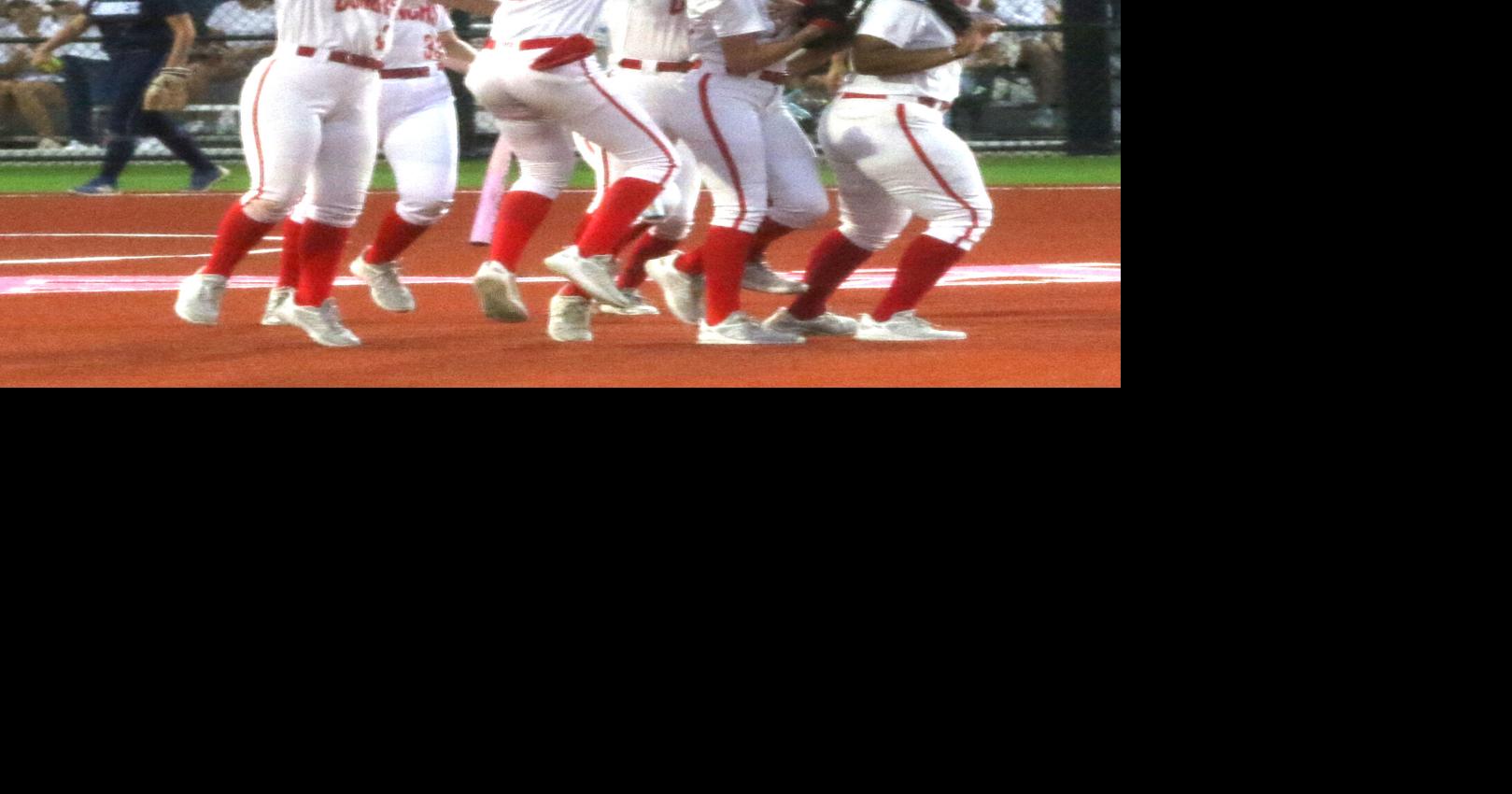 prep softball kley west region quarters cionchs celebrate.jpg
