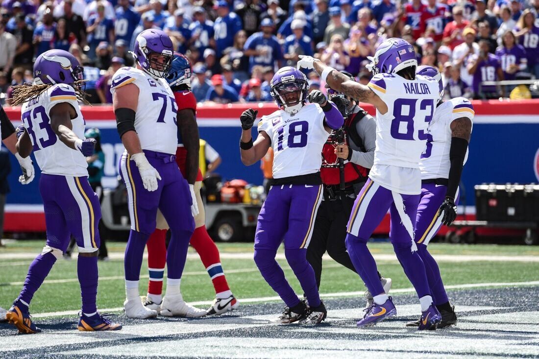 Sam Darnold Shines In Vikings Debut As Giants Fall Flat | National ...