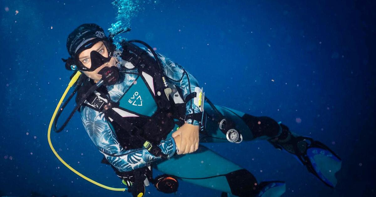Museum topics: Navy divers, Deepwater Horizon