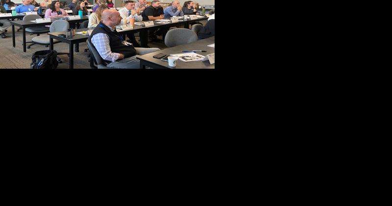 Benton County agencies attend training session for de-escalation of 'high risk' situations | News - Vimarsana News