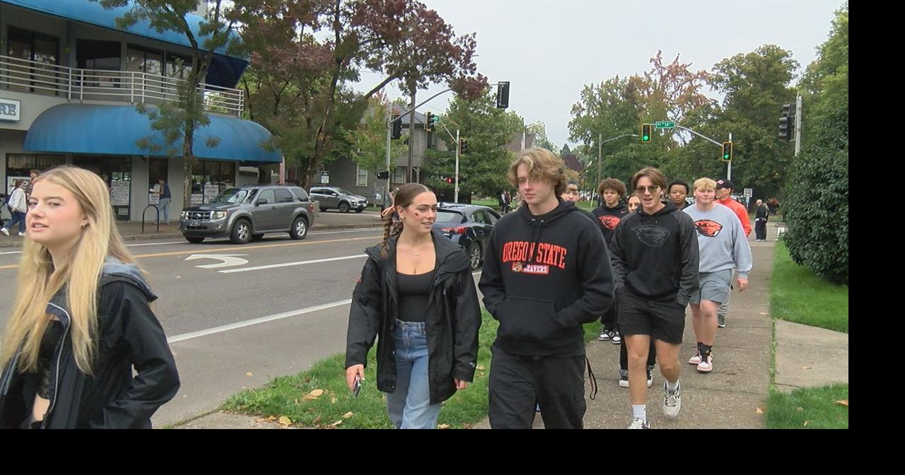 Oregon State University's brings out alumni and local
