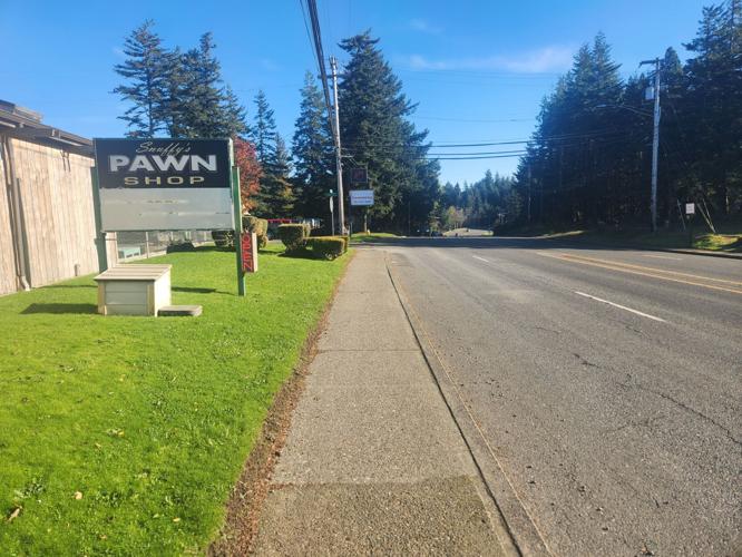 Coos Bay police investigating shooting homicide near convenience store ...