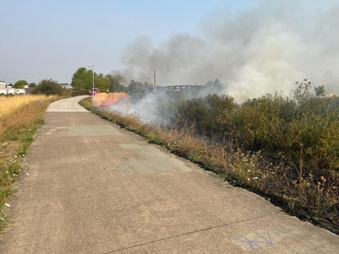 Eugene Springfield Fire crews respond to three brush fires and one ...