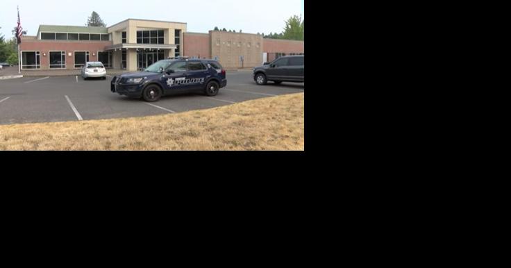 South Eugene post office robbed at gunpoint - Vimarsana News