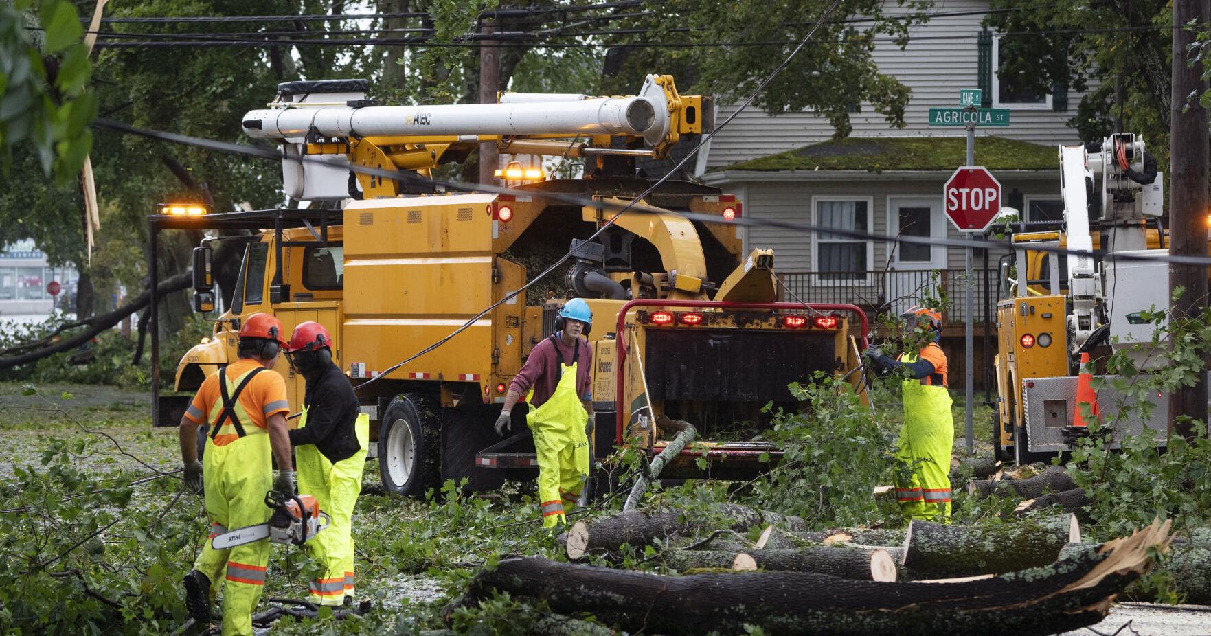 Hundreds of thousands without power in Atlantic Canada after Fiona rumbles north - Vimarsana News