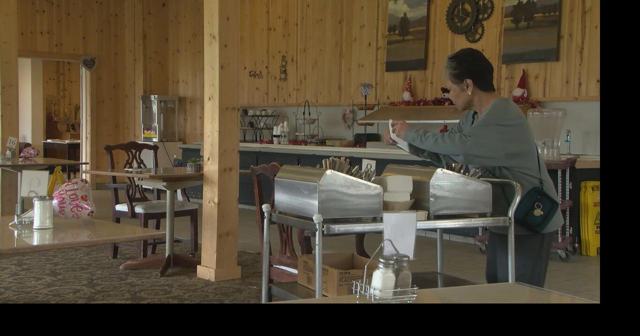 Community support and volunteers keep Canyonville retirement community