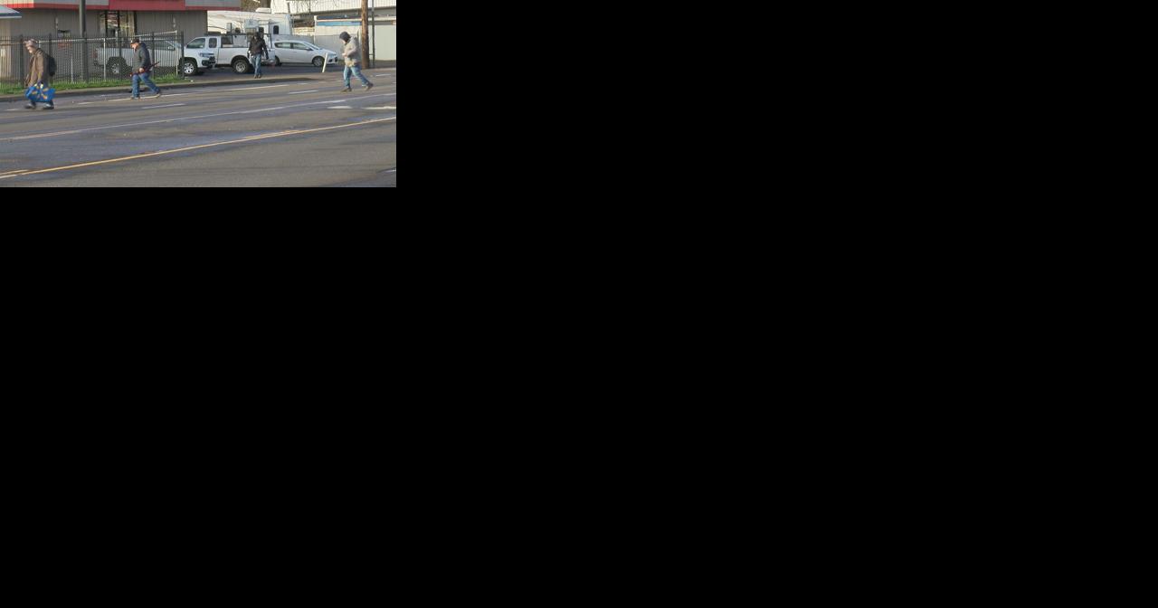 Rogue crossers creating issues for drivers on Highway 99 in Eugene - Vimarsana News