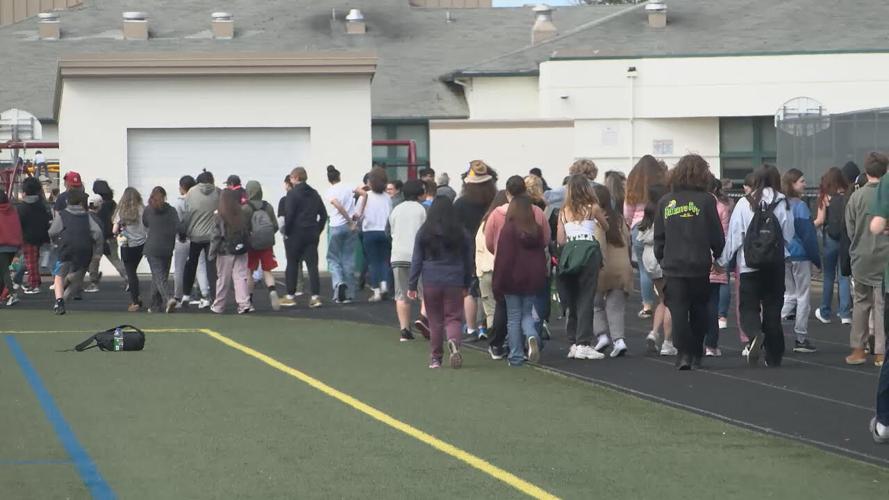 Students honor cancer survivors during Eugene School District 4J's