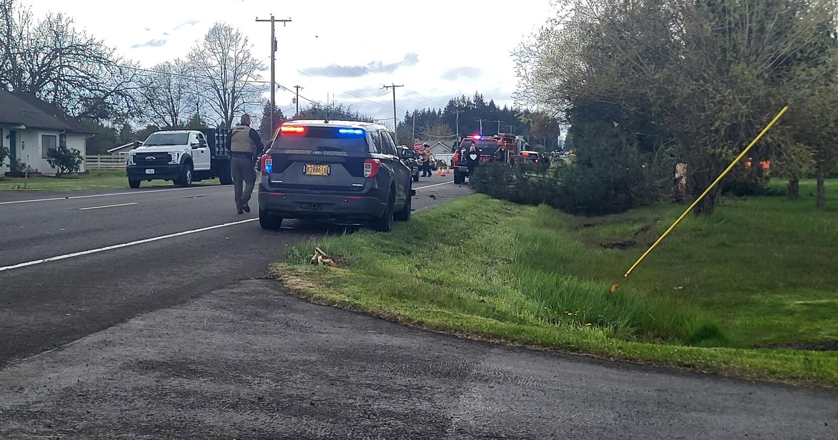 Crash claims the life of driver on Clear Lake Road - Vimarsana News