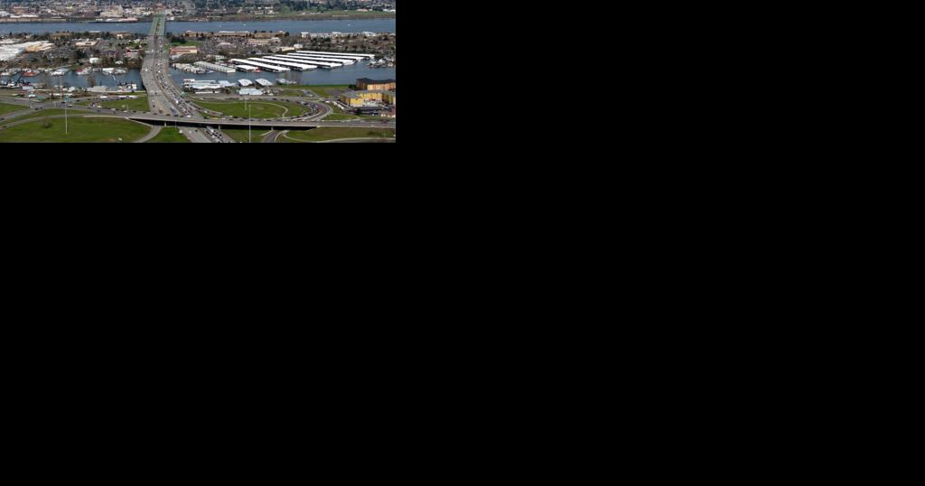 Debate over tolls, design heats up as Oregon moves closer to pledging $1 billion to I-5 bridge - Vimarsana News