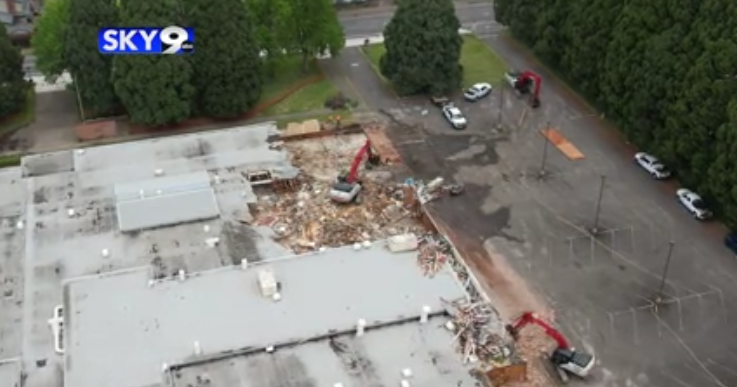 Demolition begins at old North Eugene High School campus - Vimarsana News