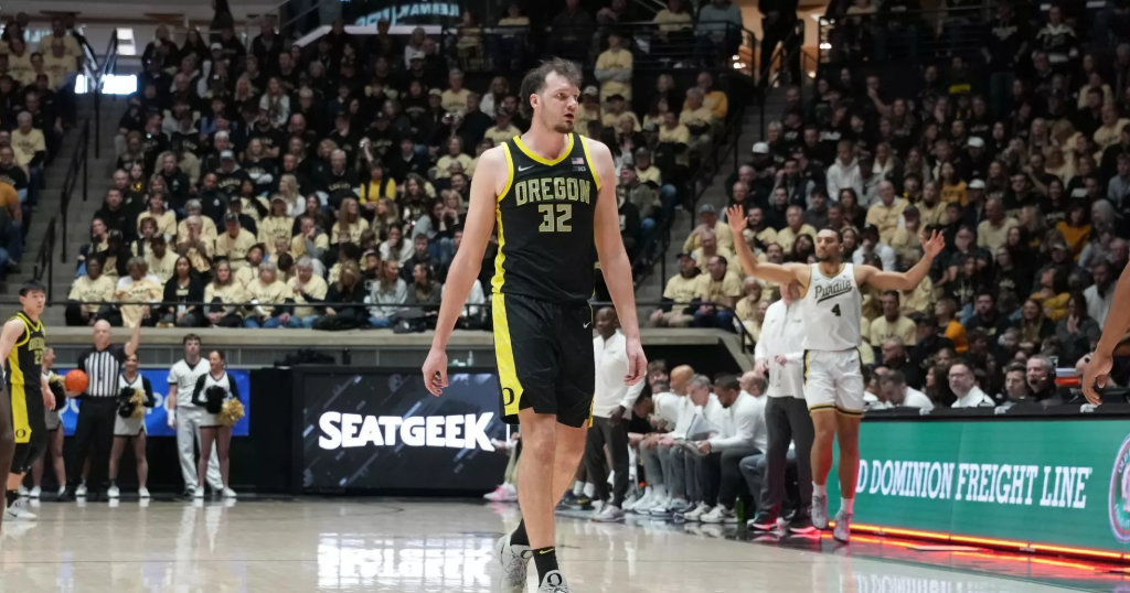 Nate Bittle's return can't save Oregon in tight loss to Purdue