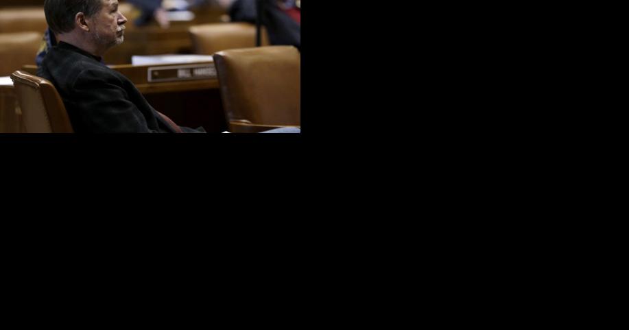 Two Oregon senators seek federal investigation into campaign contributions - Vimarsana News