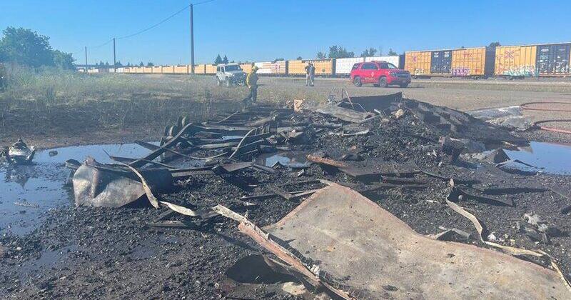 Crews respond to mobile home fire in Eugene | Local | kezi.com