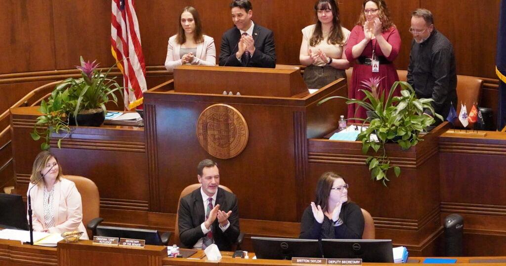 Gov. Kotek signing expansive drug addiction bill while reviewing other proposals - Vimarsana News