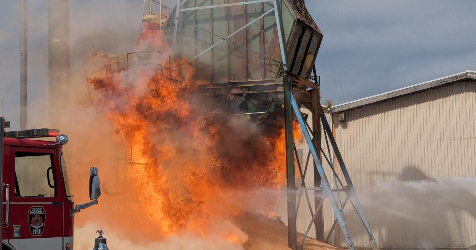 Eugene firefighters put out industrial fire after small dust explosion - Vimarsana News