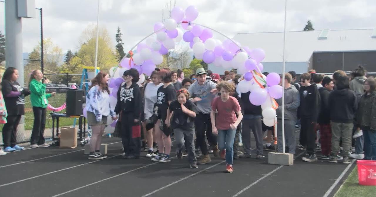 Students honor cancer survivors during Eugene School District 4J's Relay for Life - Vimarsana News