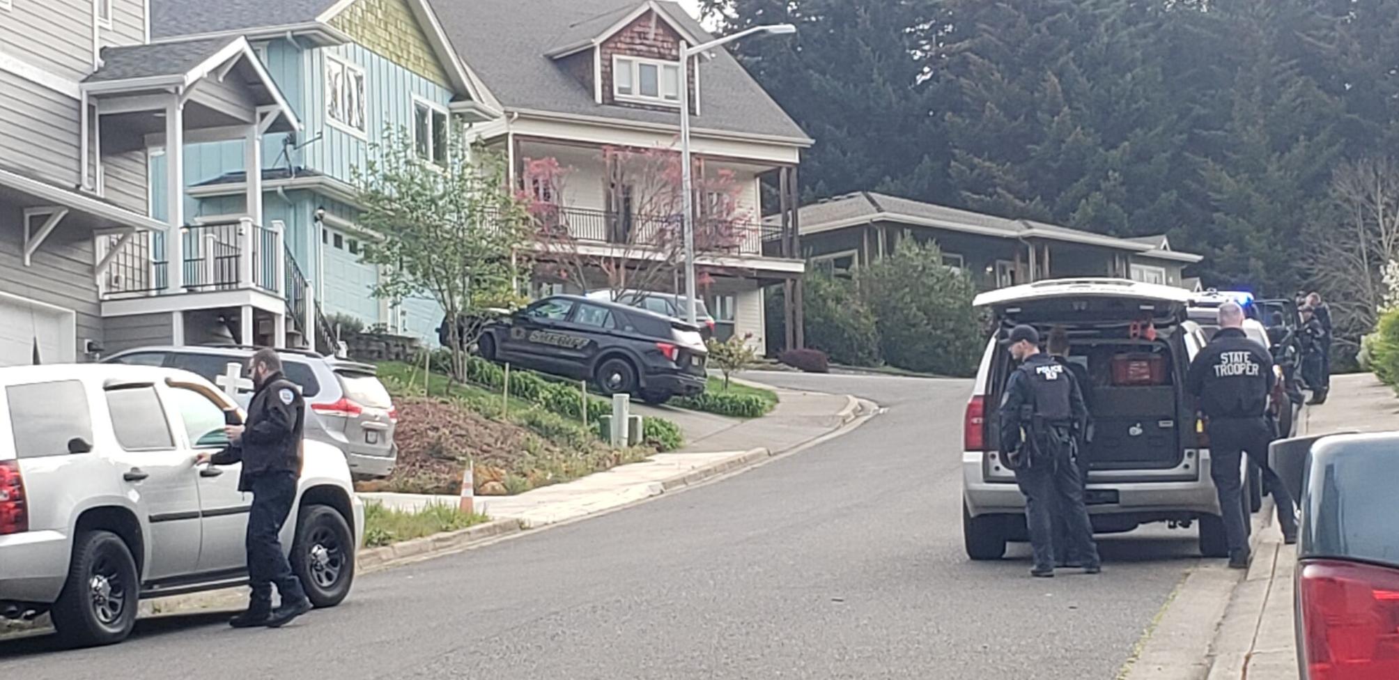 UPDATE: Cottage Grove man arrested after barricading himself in home ...
