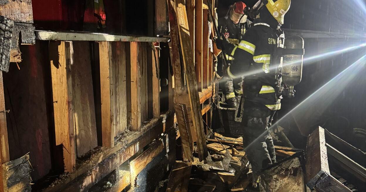Fire crews respond to early morning house fire - Vimarsana News