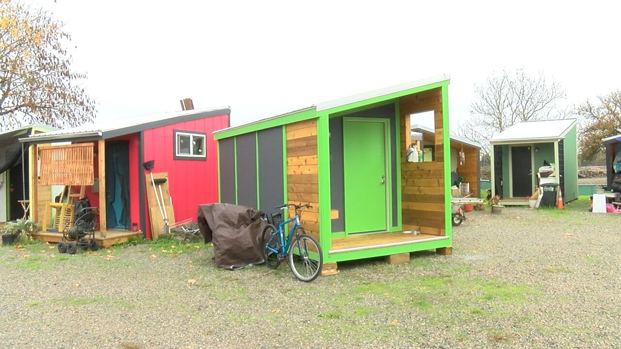 Looking Glass Riverfront School students build tiny house to help homeless