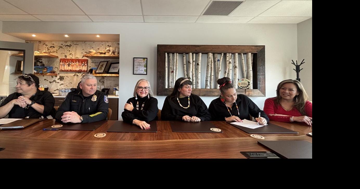 Spokane police and Native groups sign agreement on communication