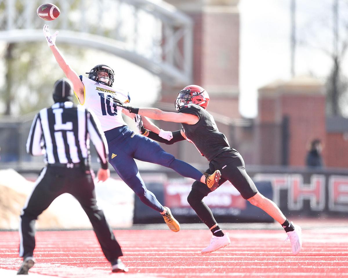 Balanced Eastern Washington Erupts For 622 Yards In Rout Of Northern Arizona Eastern Washington University Khq Com