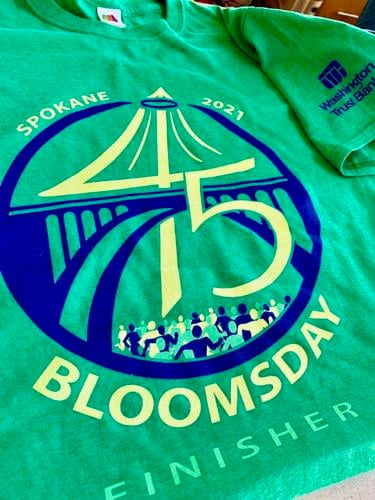 Tumwater's Color Graphics Prints Seahawks Shirts Hours After Super Bowl Win  - ThurstonTalk