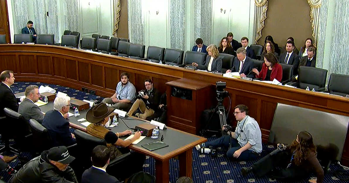 Sen. Cantwell challenges Ticketmaster's control over music venues, Kid Rock testifies