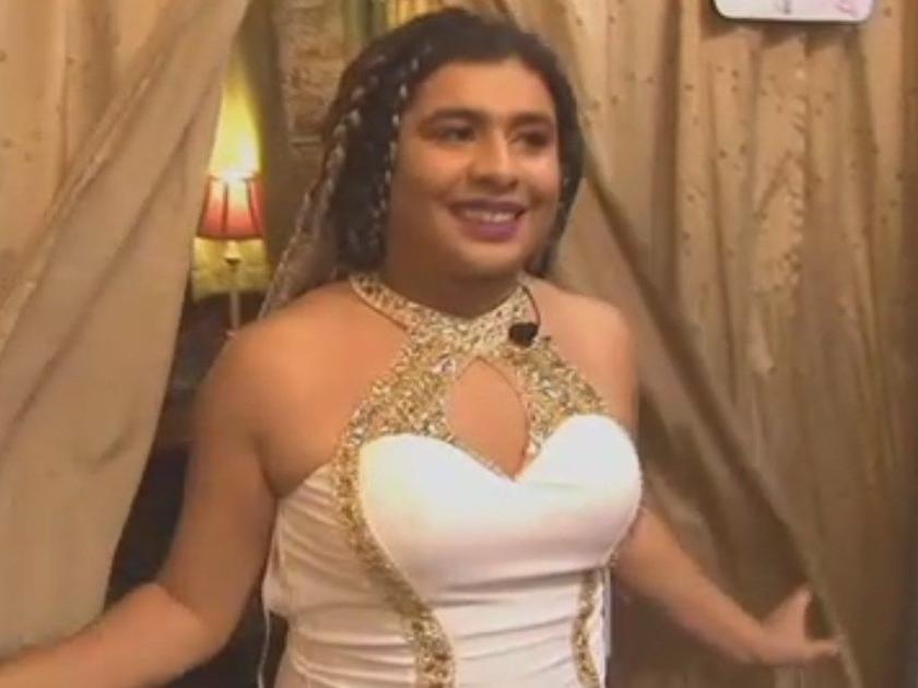 Best of Photo spokane transvestite wa Porn galleries Warren jebbs gay