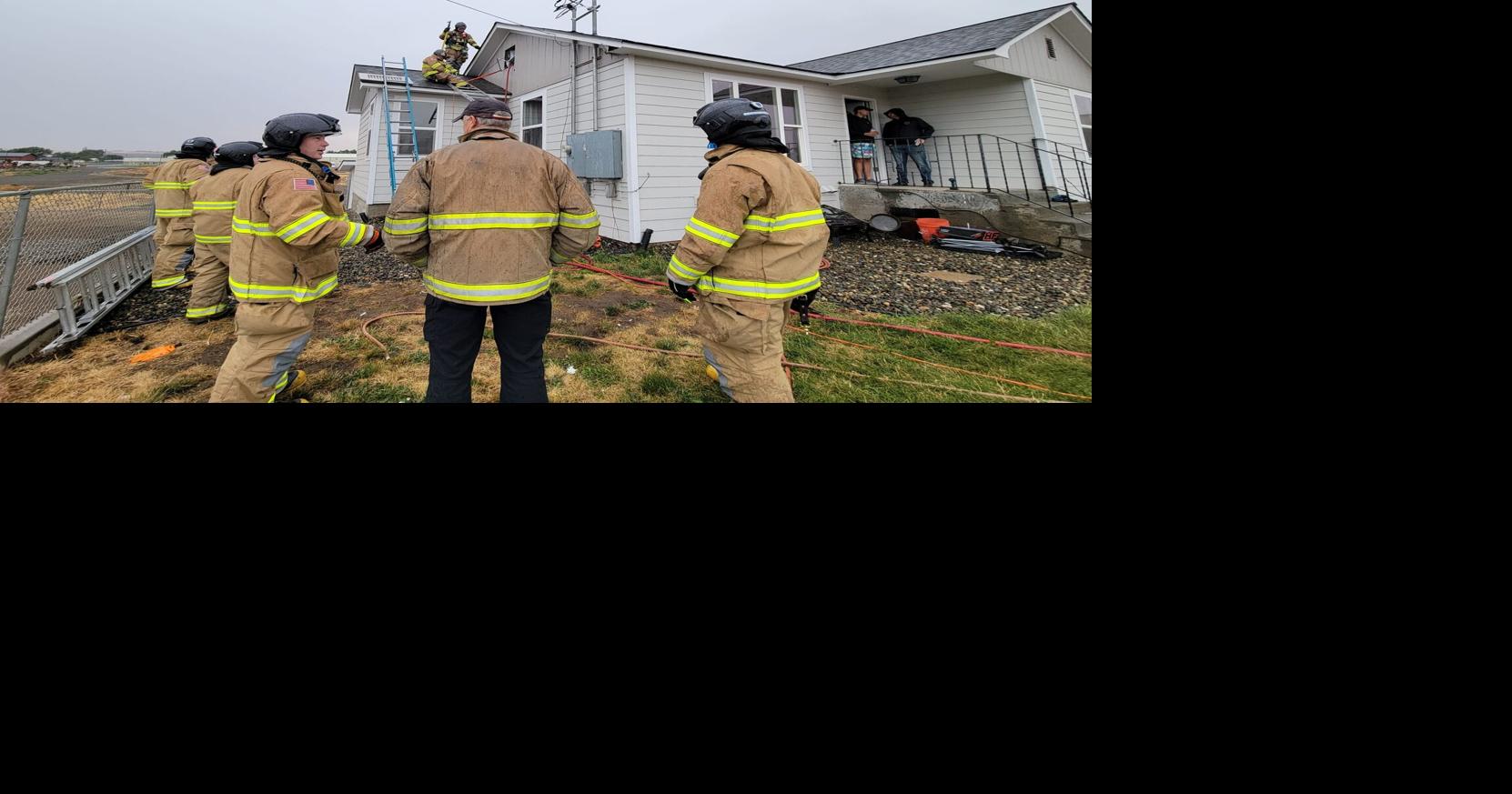 Firefighters contain house fire in Clarkston after lightning strike ...