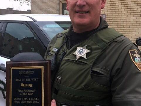 Deputy Matt Gould receives "Best of the West" First Responder of the Year by the West Plains Chamber of Commerce | News - Vimarsana News
