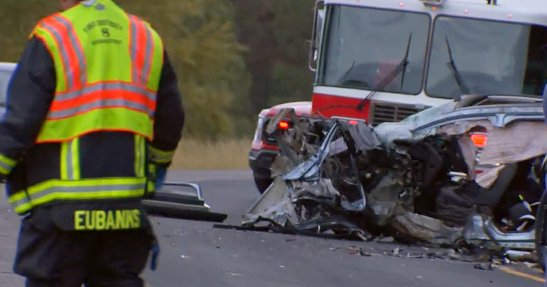 Injuries reported in a 3-car crash blocking State Route 27 near Mica | Spokane News | khq.com